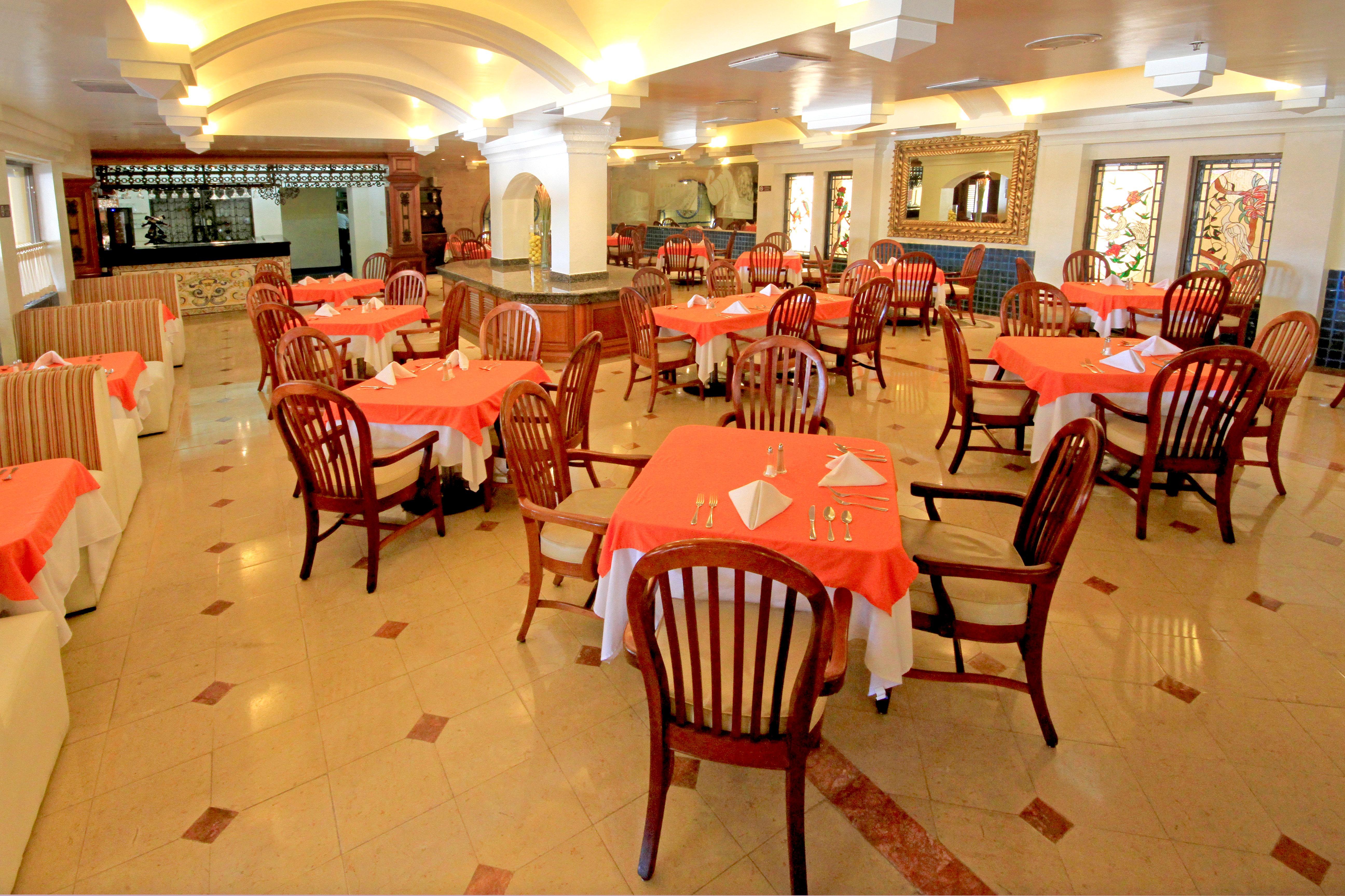 Holiday Inn Monclova By Ihg Bagian luar foto