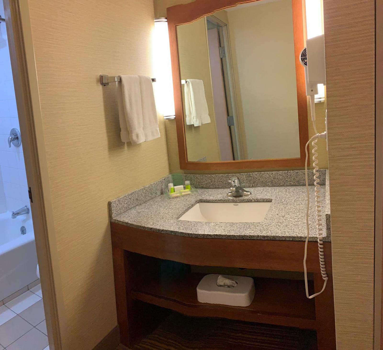 Holiday Inn Monclova By Ihg Bagian luar foto